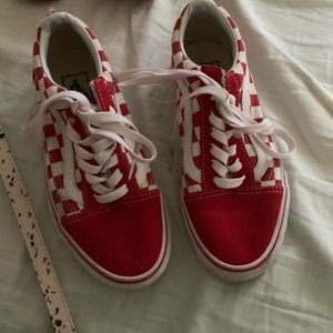 Red checkered vanz